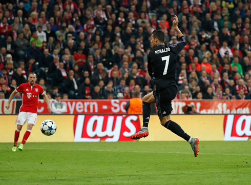 Cristiano Ronaldo scores the equalizer in Munich
