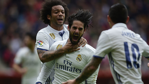 Isco celebrates winning goal for Real Madrid in 2017