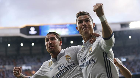 Sergio Ramos and Ronaldo celebrate Real Madrid goal