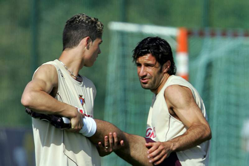 Cristiano Ronaldo and Figo in a training practice for Portugal in 2004