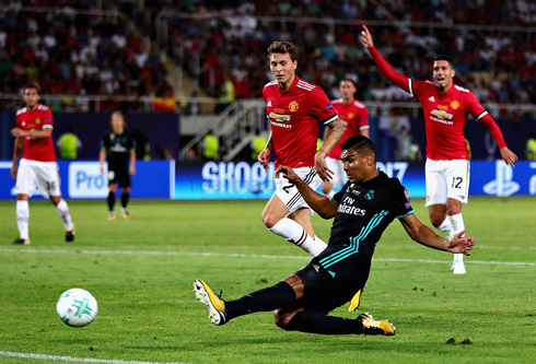 Casemiro scores the opener in Real Madrid 2-1 Man Utd