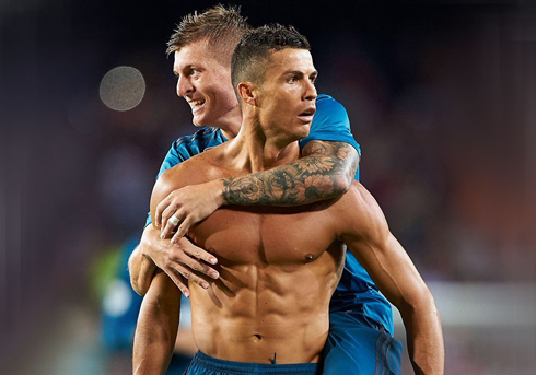 Cristiano Ronaldo shirtless at the Camp Nou in 2017