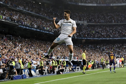 Marco Asensio scores against Barcelona at the Bernabéu