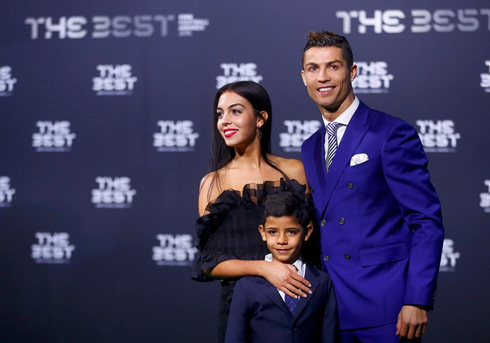 Cristiano Ronaldo next to his new girlfriend Georgina Rodriguez and his son