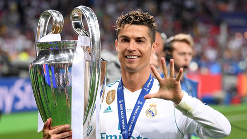Ronaldo lifts the Champions League Cup for Real Madrid for the last time?