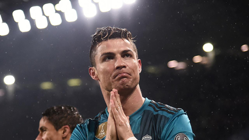 Cristiano Ronaldo apologizing Juventus fans after scoring goal in Turin