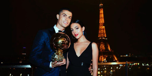 Cristiano Ronaldo and Georgina Rodriguez in Paris, Eiffel Tower