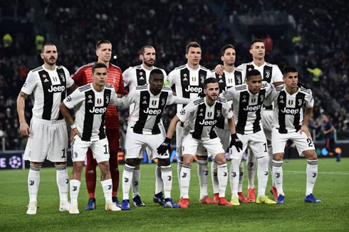 Cristiano Ronaldo in Juventus lineup vs Valencia in the Champions League in 2018