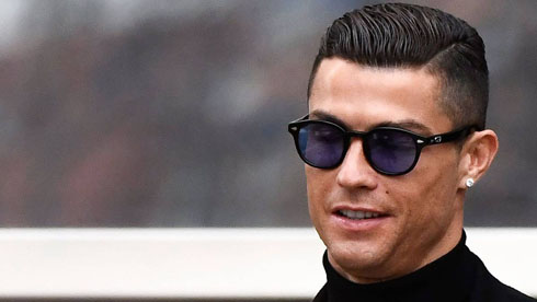 Cristiano Ronaldo wearing sun glasses