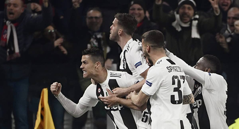 Cristiano Ronaldo carrying Juve on his back