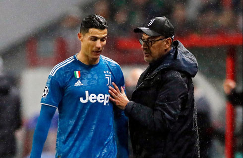 Cristiano Ronaldo and Sarri having an argument in Juventus