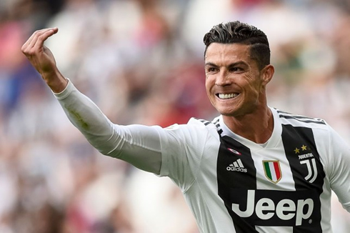 Cristiano Ronaldo in a game for Juventus in 2019