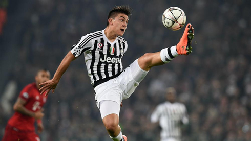 Dybala ball control in the air