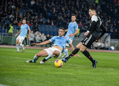 Cristiano Ronaldo scores the only Juventus goal against Lazio