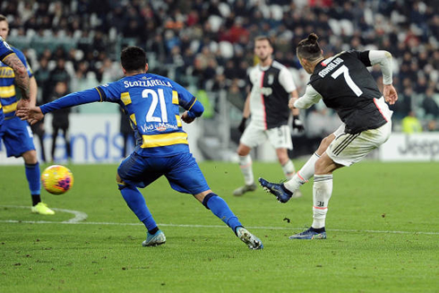 Cristiano Ronaldo opening goal in Juventus 2-1 Parma