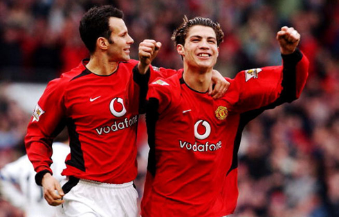 Giggs mentoring Cristiano Ronaldo in his early days in Manchester United