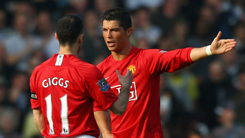Cristiano Ronaldo and Ryan Giggs having an argument