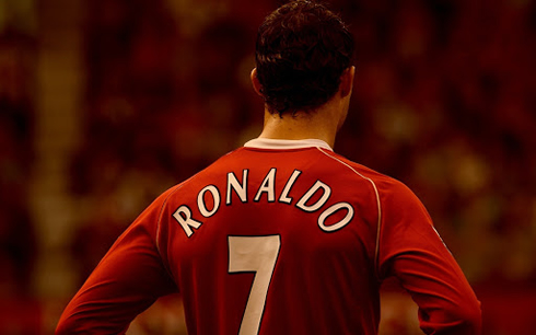 Cristiano Ronaldo wearing Manchester United number 7