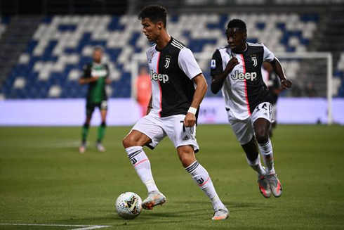 Cristiano Ronaldo and Matuidi in Sassuolo vs Juventus in 2020