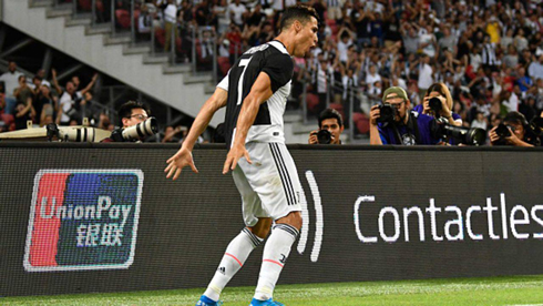Cristiano Ronaldo doing his goal celebration in Juventus