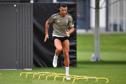 Cristiano Ronaldo running in training