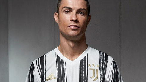 Cristiano Ronaldo wearing Juventus new shirt and uniform for 2020-21