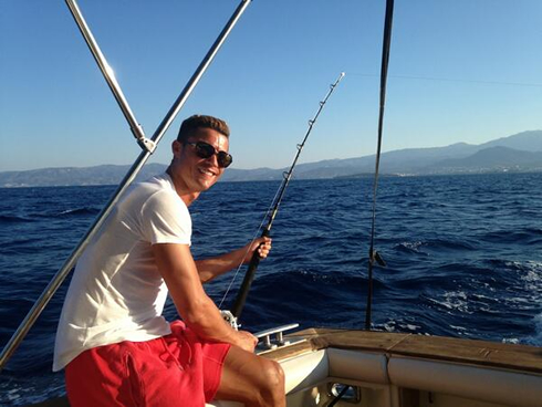 Cristiano Ronaldo relaxing and phishing