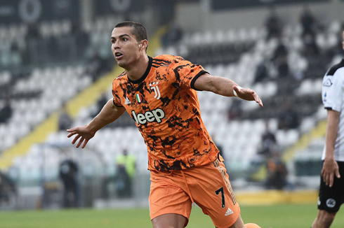 Cristiano Ronaldo celebrates goal for Juventus against Spezia