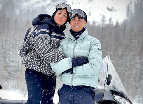 Cristiano Ronaldo and his girlfriend Georgina Rodriguez in the snow