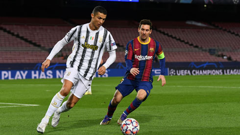 Cristiano Ronaldo playing against Messi