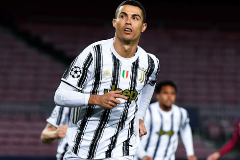 Cristiano Ronaldo playing for Juventus in 2020-21