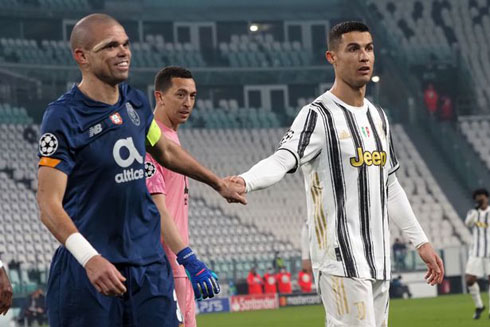 Pepe vs Cristiano Ronaldo in Porto vs Juventus