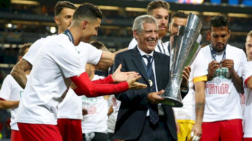 Cristiano Ronaldo tribute to Fernando Santos