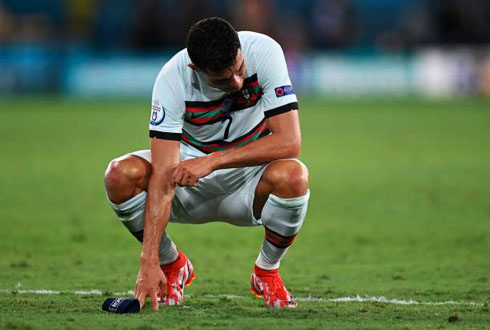 Cristiano Ronaldo frustrated after seeing Portugal going out in the EURO 2020