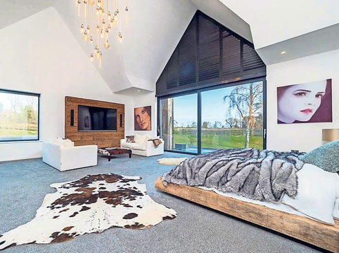 Cristiano Ronaldo new mansion bedroom