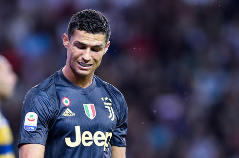 Cristiano Ronaldo wearing Juventus black kit