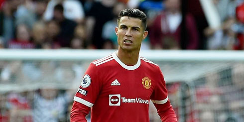 Cristiano Ronaldo playing for Man United in 2021-22