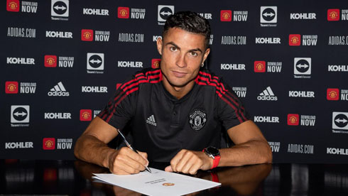 Cristiano Ronaldo signing for Manchester United in 2021