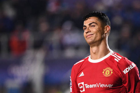 Cristiano Ronaldo smiles in United game