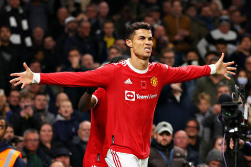 Cristiano Ronaldo celebrates goal for Man United