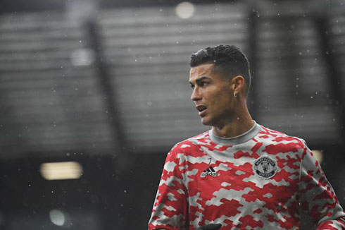 Cristiano Ronaldo wearing Man United pre-game shirt