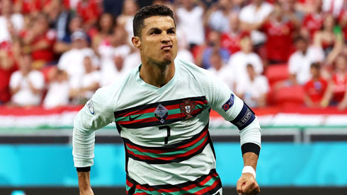 Cristiano Ronaldo funny goal celebration for Portugal