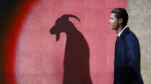 Cristiano Ronaldo GOAT shadow