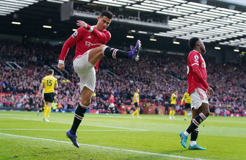 Cristiano Ronaldo kicking the air