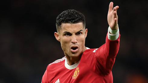 Cristiano Ronaldo angry at United