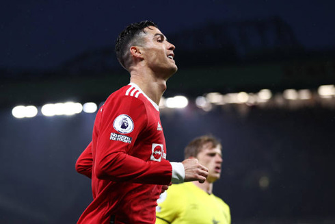 Cristiano Ronaldo playing in Man United vs Brentford