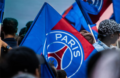 PSG flags near the Parc des Princes