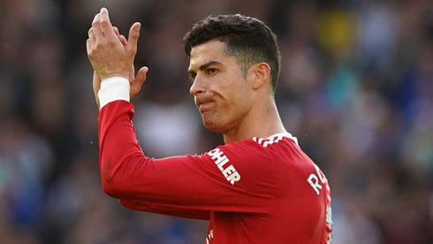 Cristiano Ronaldo applauding United fans