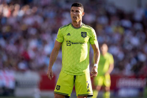 Cristiano Ronaldo in a Man United yellow kit