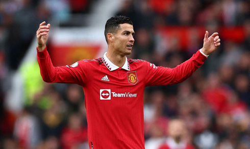 Cristiano Ronaldo upset during Man United game
